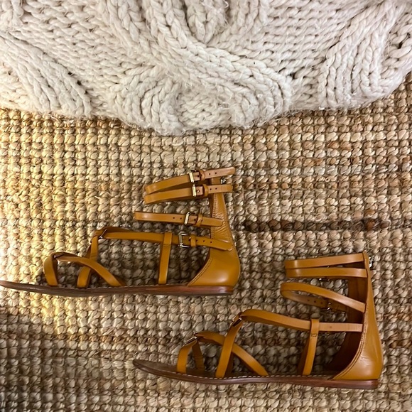 Tory Burch Lucas Gladiator Sandals Leather Beige Women’s Size 9 - Picture 5 of 6